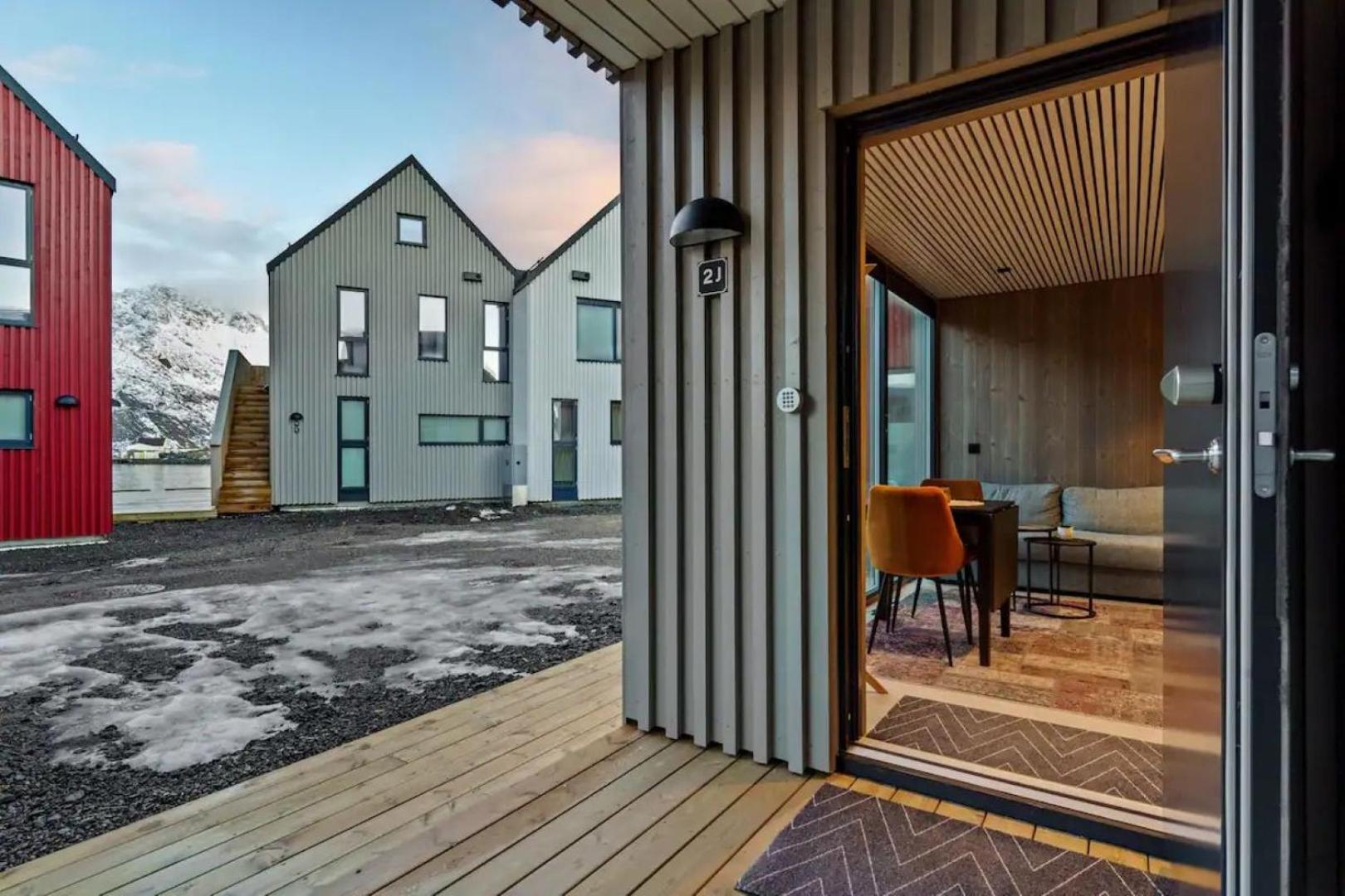 Rorbuleilighet I Idylliske Henningsvaer Henningsvær Exterior foto